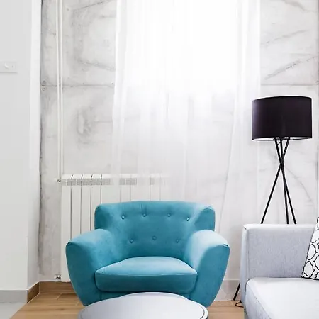 Hostgost Selected - Molerova 9 Belgrade